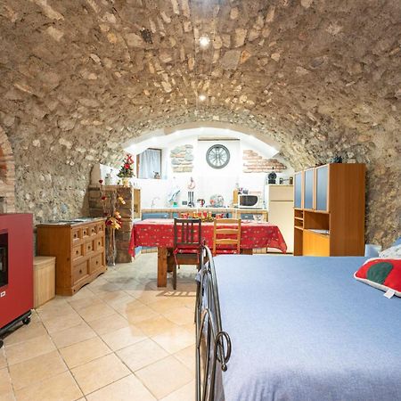 La Taverna Da Irene Roe Exteriér fotografie